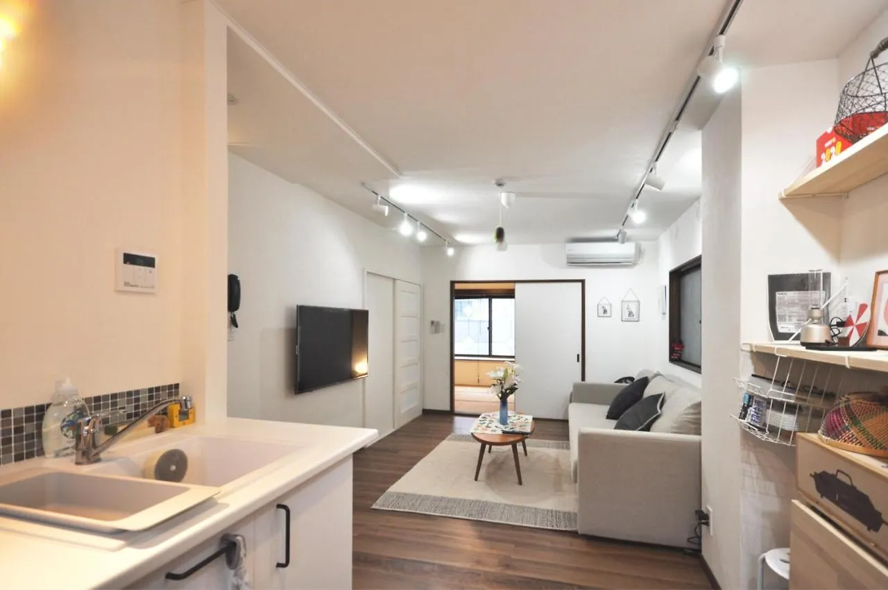 Gallery House Tokyo 0*,