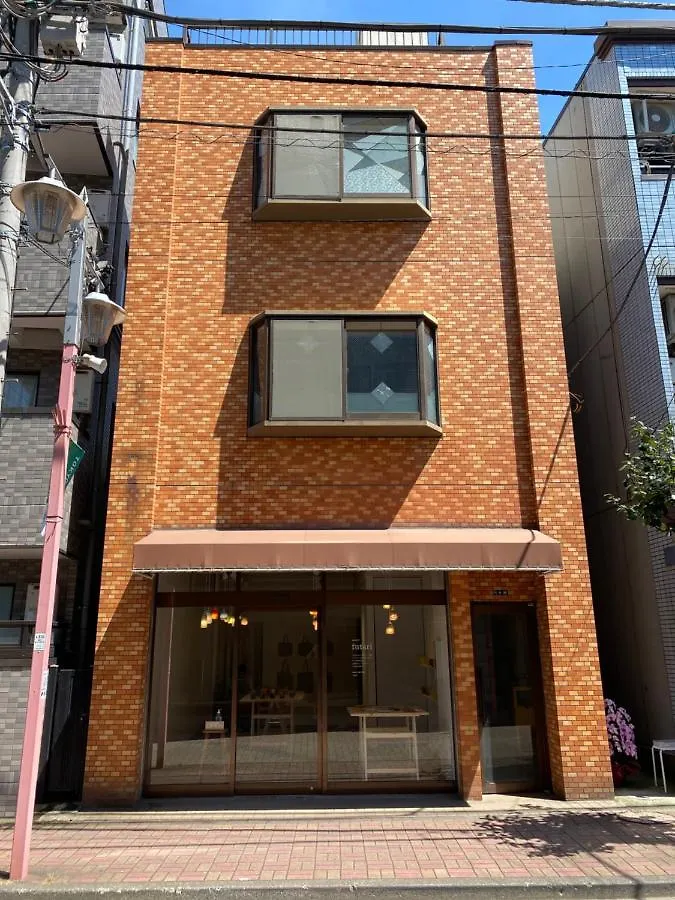 Gallery House Tokyo Apartment
