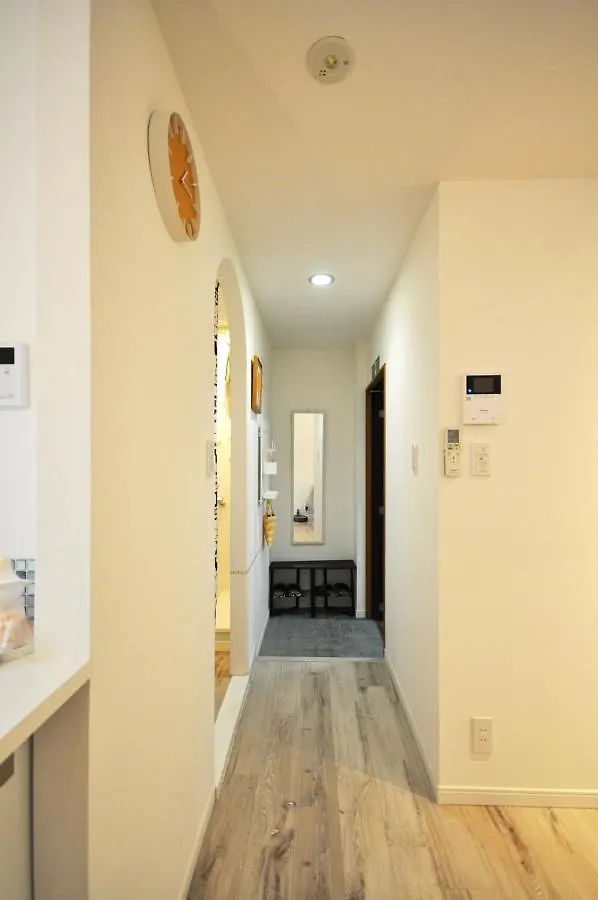 Gallery House Tokyo Apartment