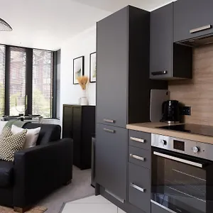 London Mews, Modern - Sleeps 4 York