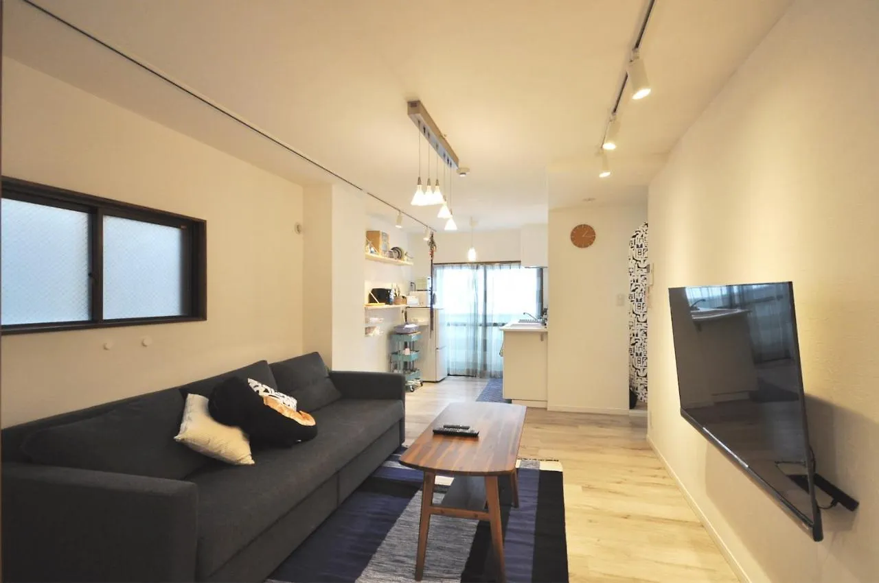 טוקיו Gallery House 0*,  יפן