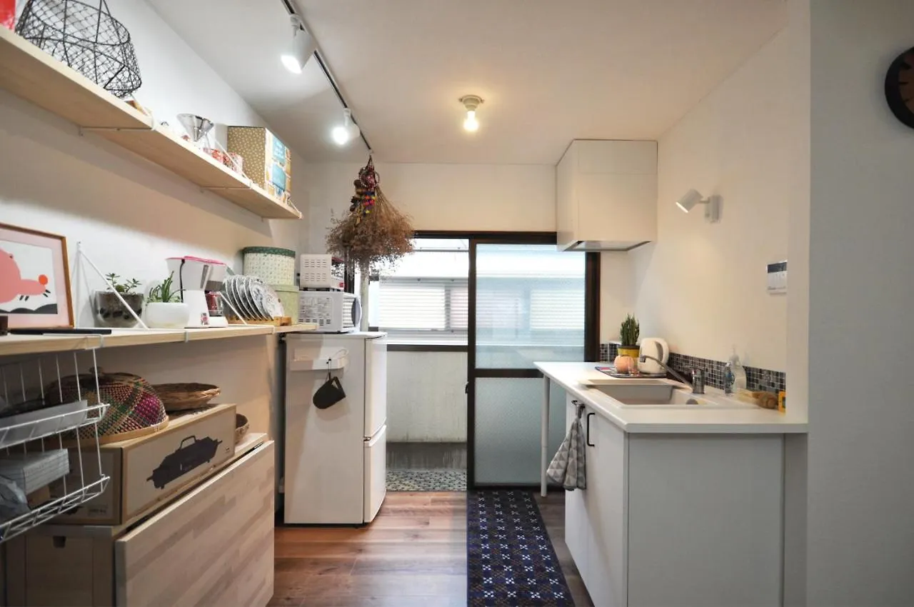 טוקיו Gallery House 0*,  יפן