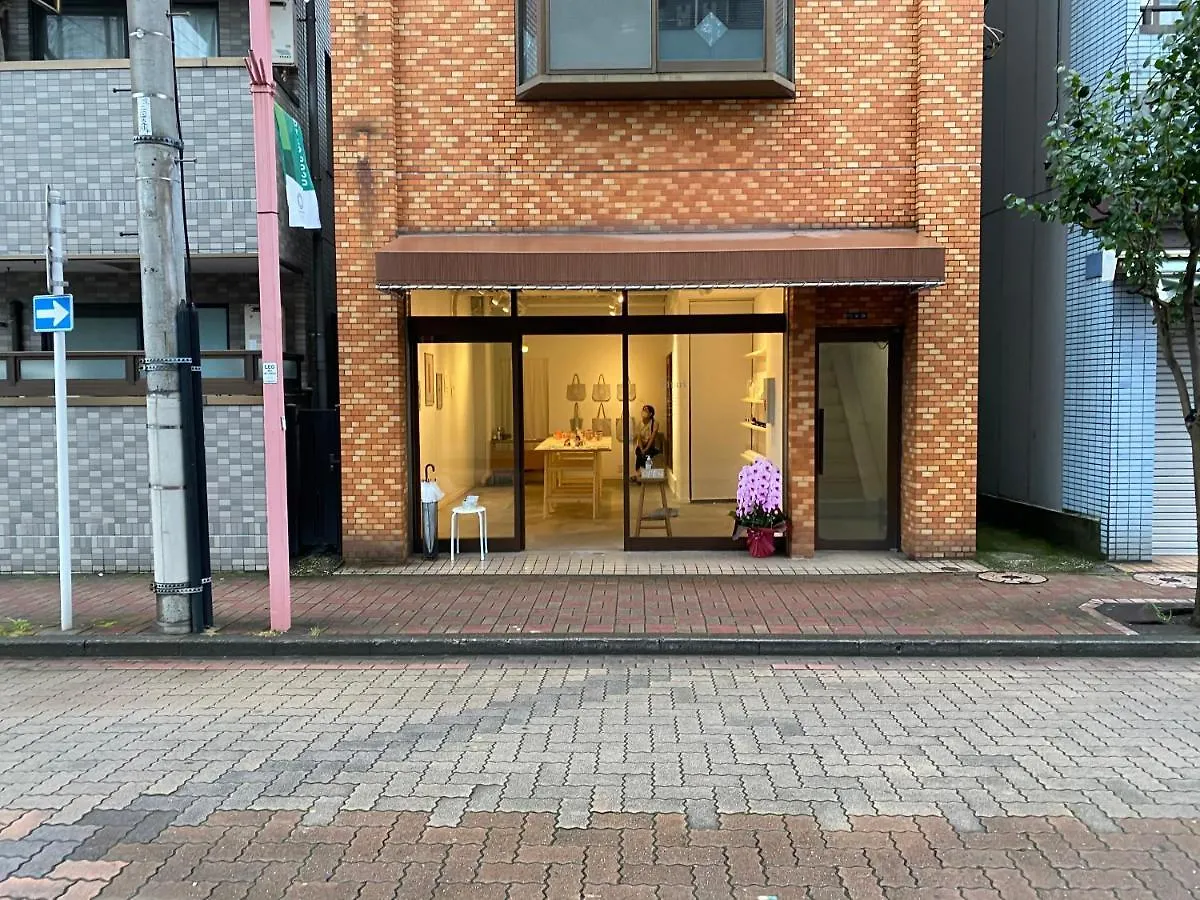 טוקיו Gallery House 0*,