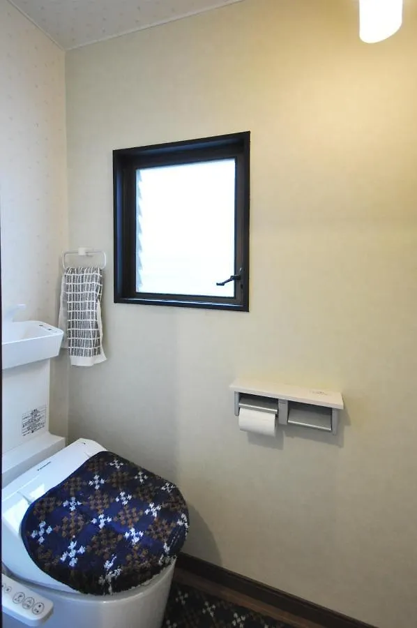 טוקיו Gallery House 0*,